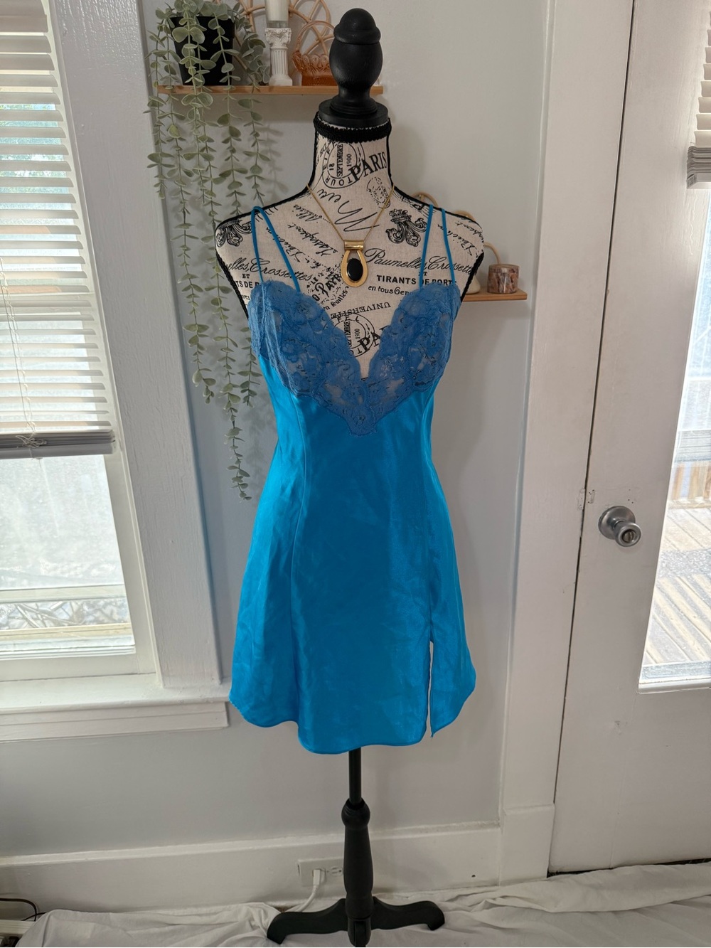 Victoria's Secret babydoll satin dress with lace trim 1980 Gold Label size S